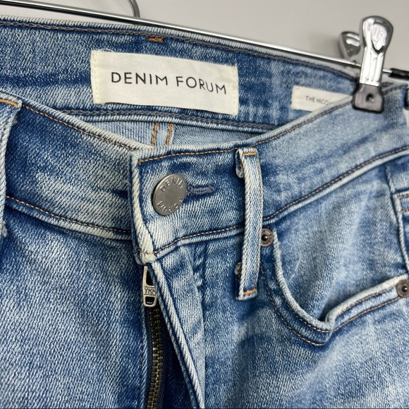 Aritzia Denim Forum The Nico Mid Rise Skinny Crop Raw Hem Distressed Jeans 24 - Picture 9 of 16